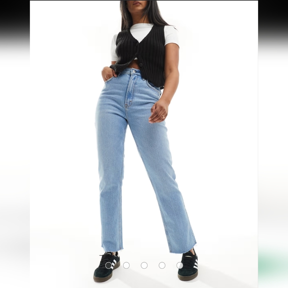 Abercrombie & Fitch The 90s Straight Leg Ultra High Rise Jeans Womens Size 29P